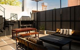 Casa con Parrilla y Patio - Ciudad Mendoza - 5 hab